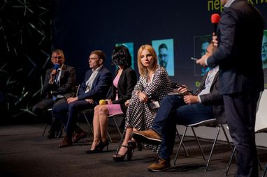 Олена Сосєдка долучилася до панельної дискусії на конференції TechFin Expert Summit 2021