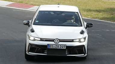 Volkswagen готує найпотужніший Golf R з мотором від Audi RS3 (фото)