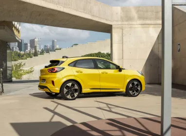 Ford представив найменший і найдешевший електромобіль (фото)
