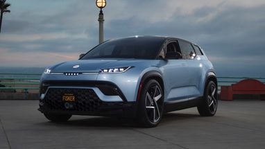 Fisker призупиняє виробництво електромобілів