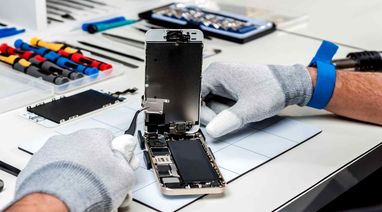 В ЕС компании должны продлевать гарантию на смартфоны и другую технику еще на год после ремонта