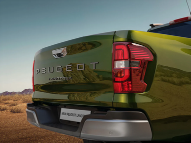 Peugeot представили доступный пикап с 200-сильным турбодизелем (фото)
