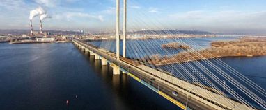 В Киеве для общественного транспорта открывается Южный мост