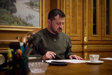 Зеленский подписал закон о «десоветизации» административного устройства