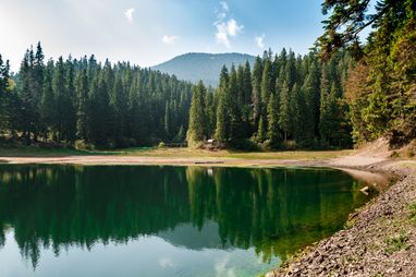 Відпустки в Україні: ТОП-5 напрямків та середні ціни (інфографіка)