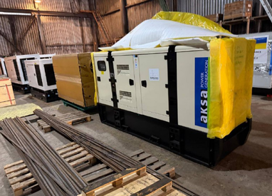 Киев получил от Гамбурга 20 автономных источников питания (фото)