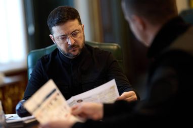 Через санкції зупинились 20% тіньового танкерного флоту рф — Зеленський