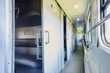 «Укрзалізниця» розширила кількість поїздів із жіночими купе