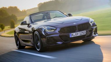 BMW Z4 дебютировал с обновленным экстерьером