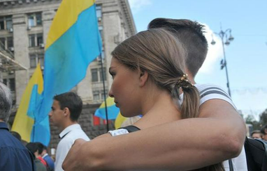 Молодежь возвращается в Украину: уровень гражданской активности остается высоким — опрос