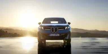 BMW представила электрокроссовер iX3 (фото)