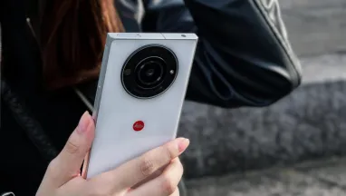 Производитель фотоаппаратов Leica представил смартфон с интересной камерой