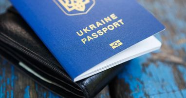 Міністерка соцполітики розповіла, як повернути українців з-за кордону