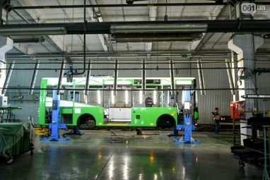 В Запорожье начнут выпускать Mercedes. ЗАЗ построит 9-метровый автобус по немецким стандартам