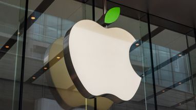 Apple стала першою компанією, чия капіталізація досягла 3,5 трильйона доларів