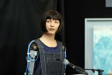 Першу картину, яку намалював людиноподібний робот Ai-Da, продали за $1 млн