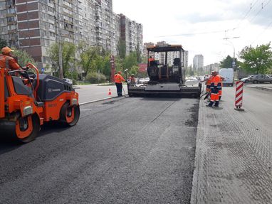 У Кабміні обіцяють, що за пів року дороги «приведуть до ладу»