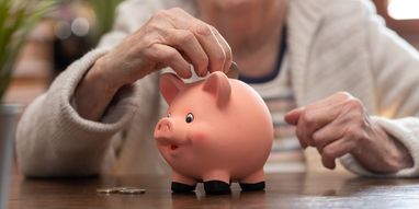 Будет переходный период: нардеп объяснил, как будет работать новая пенсионная система
