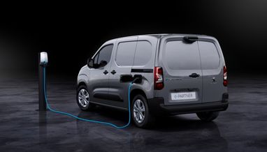 Peugeot спорядив популярний фургон електрифікованою версією (фото)