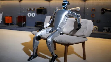 Домашнего робота-помощника уже можно купить по цене автомобиля (видео)