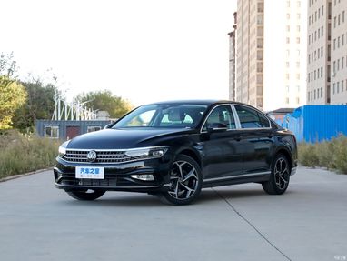 Новый седан Volkswagen Passat B9 показали до премьеры (фото)