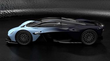 Aston Martin показала новий гіперкар (фото)