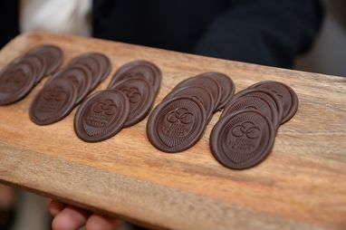 Швейцарський виробник шоколаду потрапив до списку спонсорів війни в Україні
