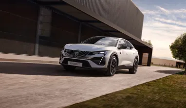 Peugeot презентувала елегантний електричний фастбек e-408 (фото)