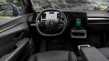 Renault представила полностью электрический хэтчбек Megane E-Tech Electric