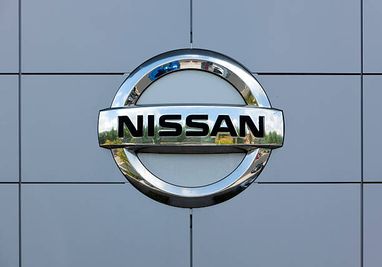 Nissan показал электрокар с солнечной панелью на крыше (фото)