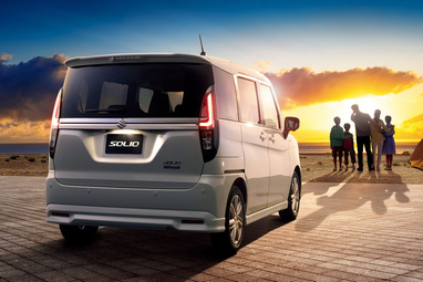 Suzuki показала оригинальное семейное авто (фото)