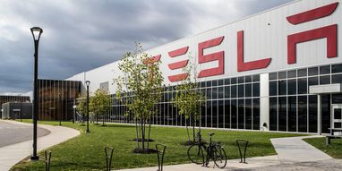 Tesla разом із постачальниками планує інвестувати $15 млрд у завод у Мексиці