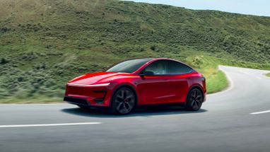 Tesla представила новий електрокар (фото)