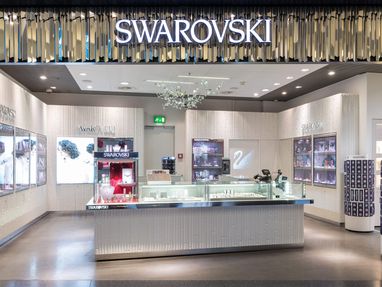 Swarovski полностью выходит из россии
