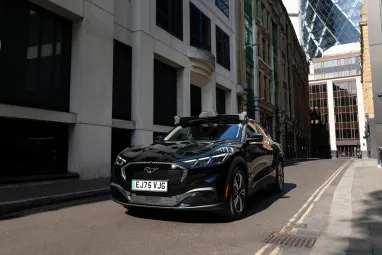 На первом этапе в городе будет курсировать менее 20 электромобилей Ford Mustang Mach-E