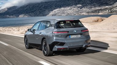 Електричний кросовер BMW iX представлений офіційно (фото, відео)