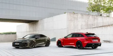 В Украине будут доступны лифтбек и универсал Audi RS5