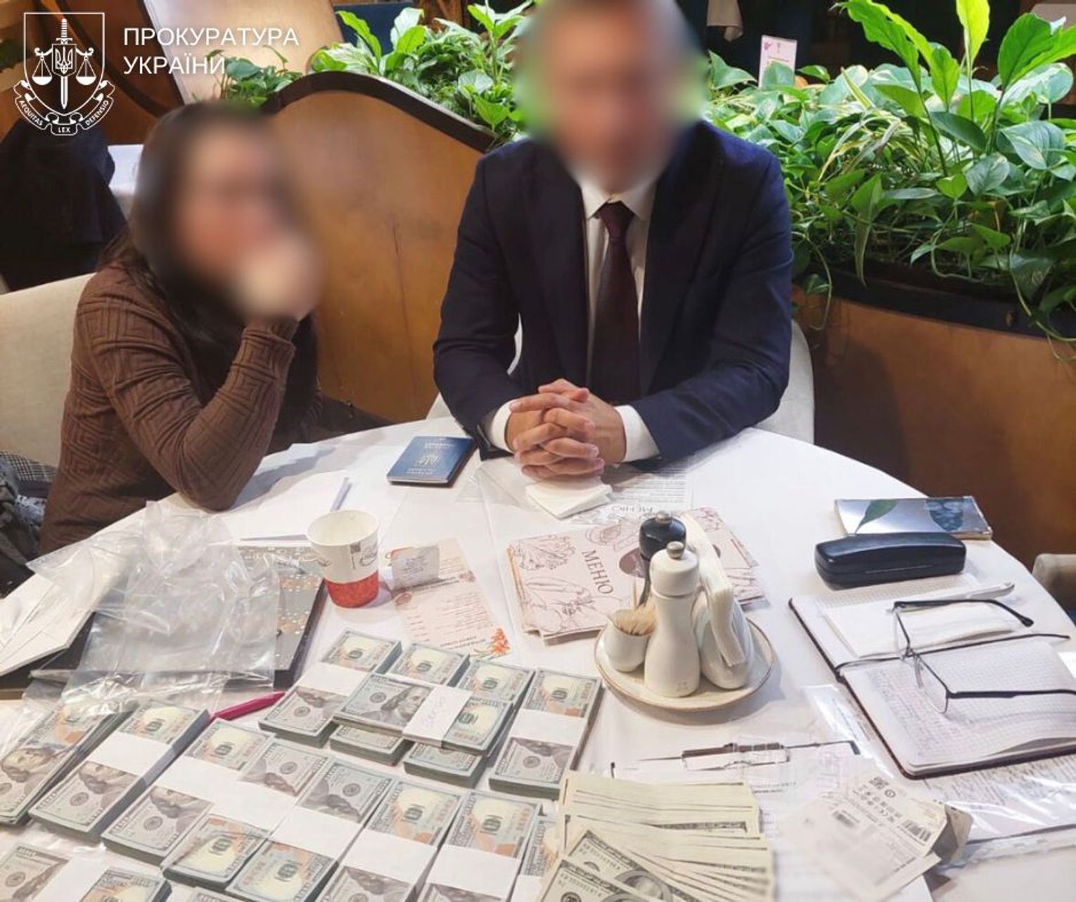 Обіцяли місце в Раді за $160 000: у Києві викрили політичну аферу