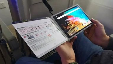 Airbus создала цифровой журнал с гибким OLED-дисплеем на замену бумажным изданиям в самолетах