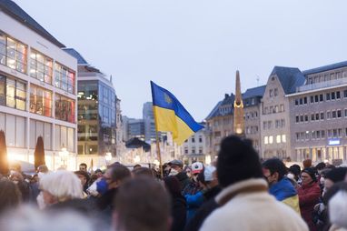 Як українські емігранти допомагають зростати польській економіці