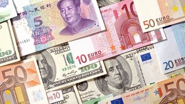 Не тільки долар: в якій валюті зберігати гроші в 2021 році