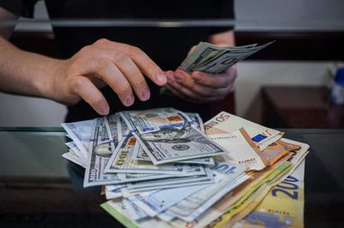 В Нацбанке прокомментировали курсовые колебания на валютном рынке