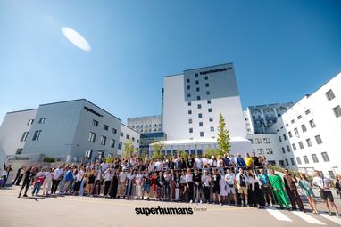 ПриватБанк у Superhumans Centre представив можливості працевлаштування та доступності отримання банківських послуг для ветеранів та людей з інвалідністю