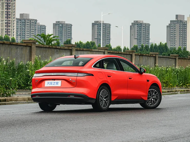BYD показав потужну альтернативу Skoda Octavia за $14 700 (фото)