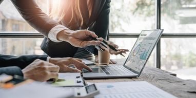 Украинские компании возвращаются в офисы, пока в мире происходит обратное движение — исследование