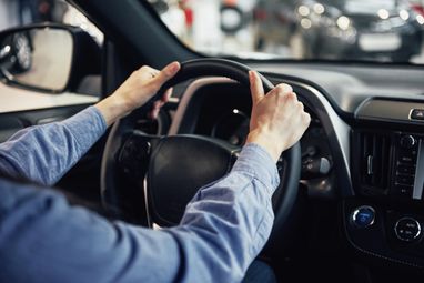 Які вживані машини не варто купувати автомобілістам-початківцям (фото)