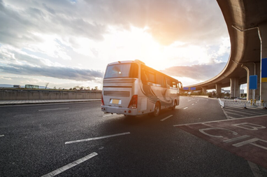 Украина меняет правила пропуска пассажирских автобусов за границу (список пунктов)