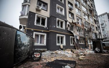 Більшість пошкоджених будинків у Києві відновлять до початку холодів – КМДА