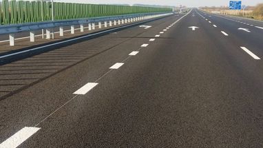 Украина будет строить дороги по корейской технологии: на какой трассе ее опробуют