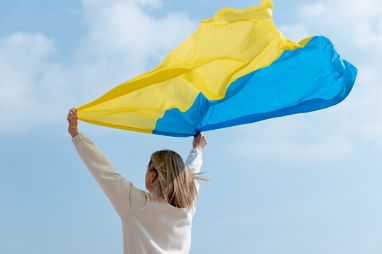 Украинцы назвали лучшую экономическую модель для страны